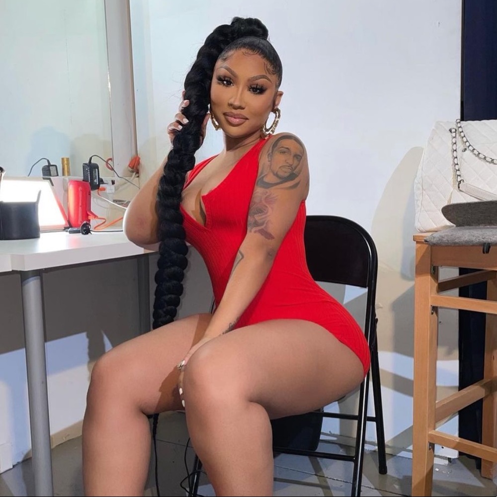 Red Ribbed Romper - Picture 2 of 8